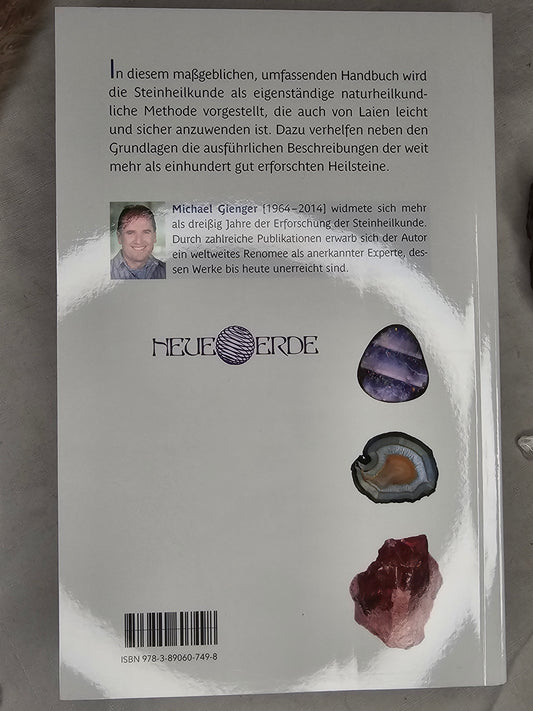 Die Steinheilkunde, das Handbuch - M. Gienger