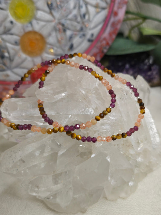 Armband Mut & Stärke – Tigerauge, Granat & Sonnenstein mit 925 Silber