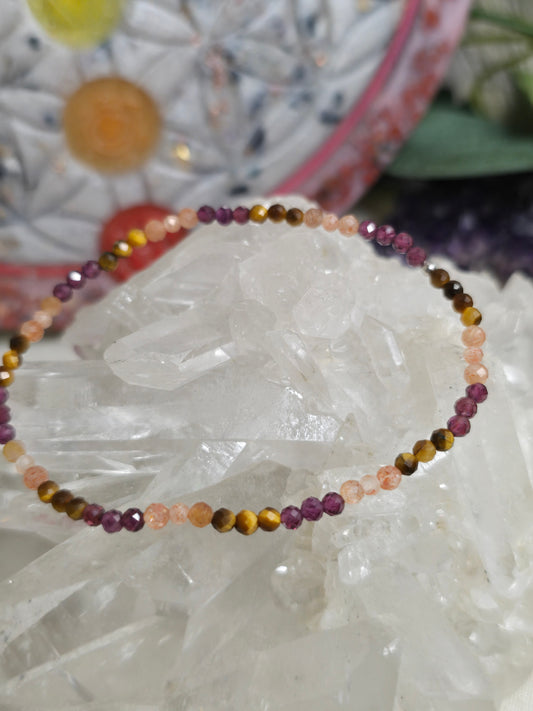 Armband Mut & Stärke – Tigerauge, Granat & Sonnenstein mit 925 Silber