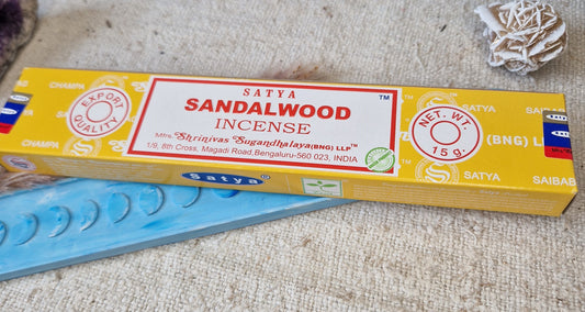 Satya Sandalwood Räucherstäbchen