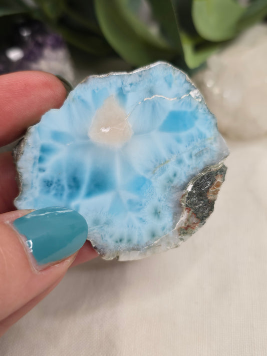 Larimar Anschliff – Unikat in zarten Blautönen