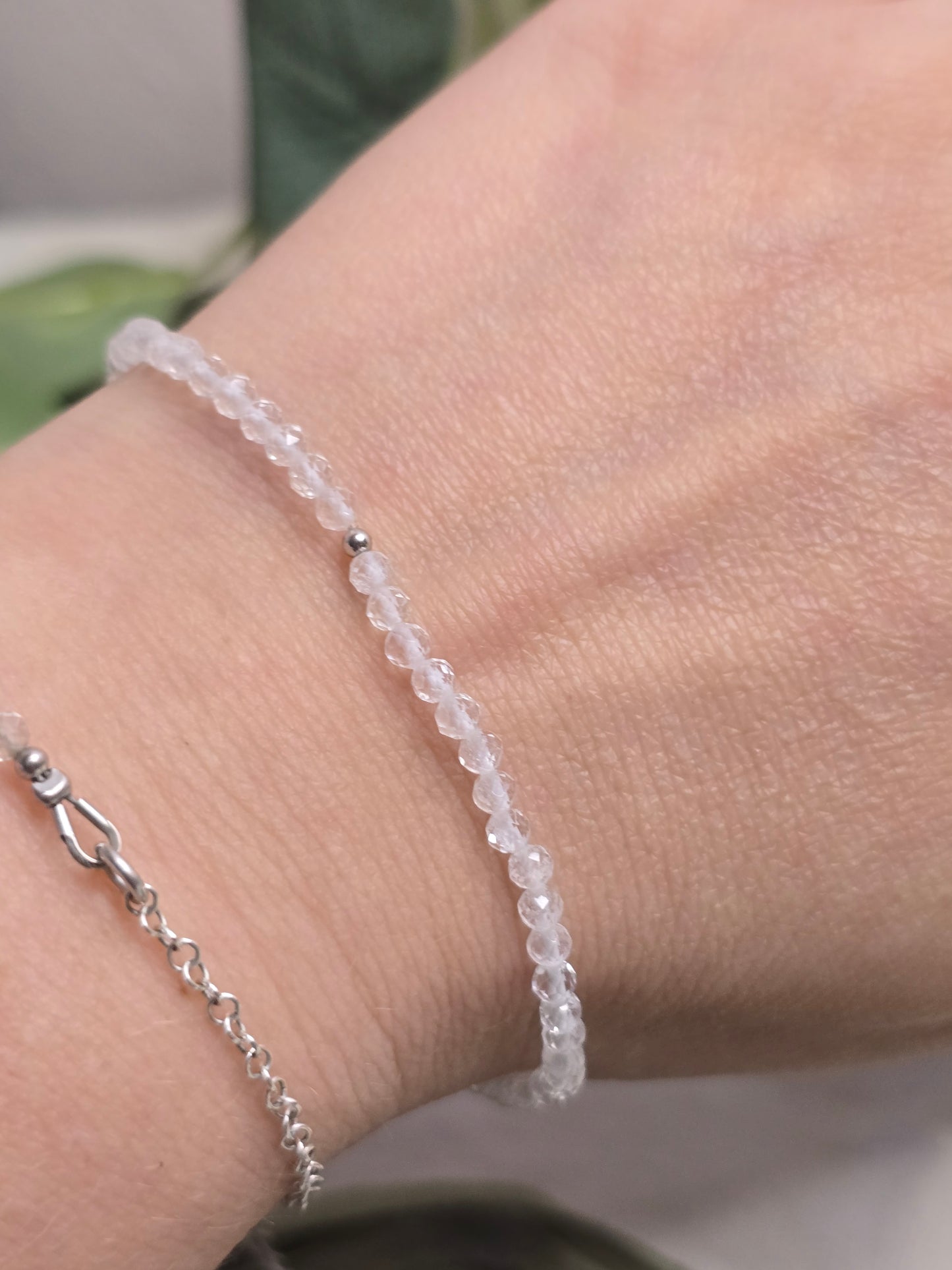 Armband Bergkristall – facettierte 3 mm Perlen mit 925er Silber