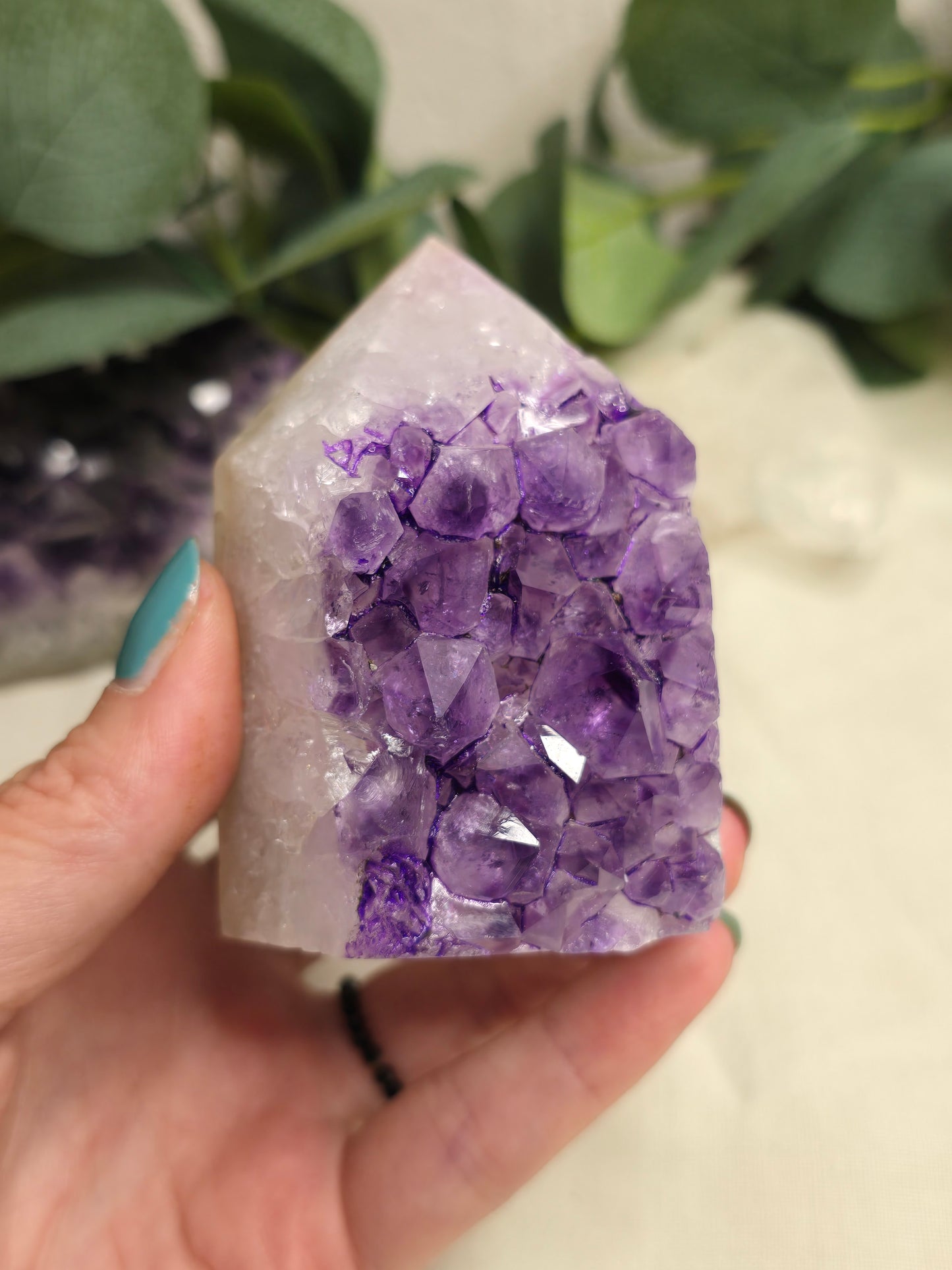 Amethyst Turm – Kristallspitze ca. 7 × 6 cm