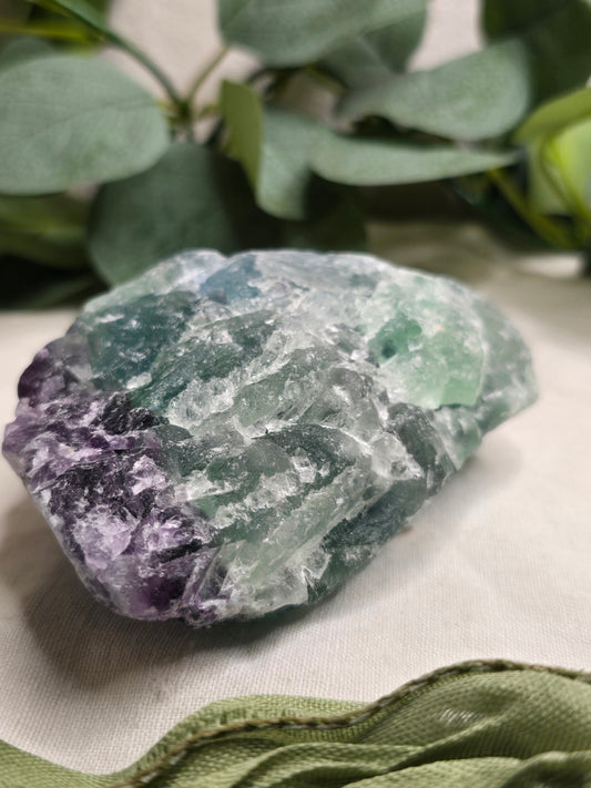 Regenbogenfluorit Rohstein – 331 g Natur-Unikat