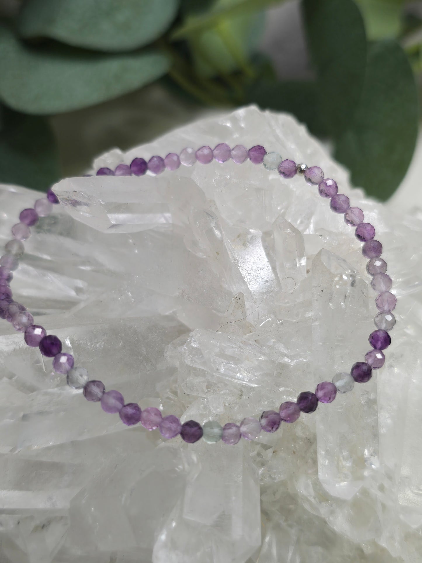 Armband Lila Fluorit – facettierte 3 mm Perlen mit 925er Silber