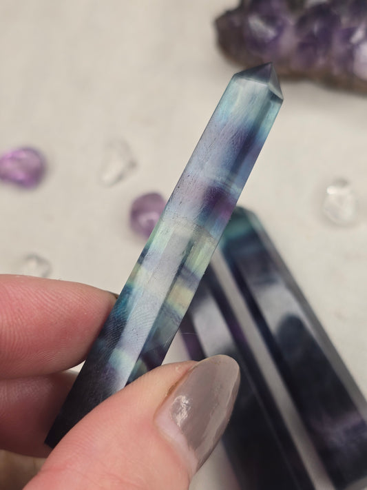 Regenbogen Fluorit Turm