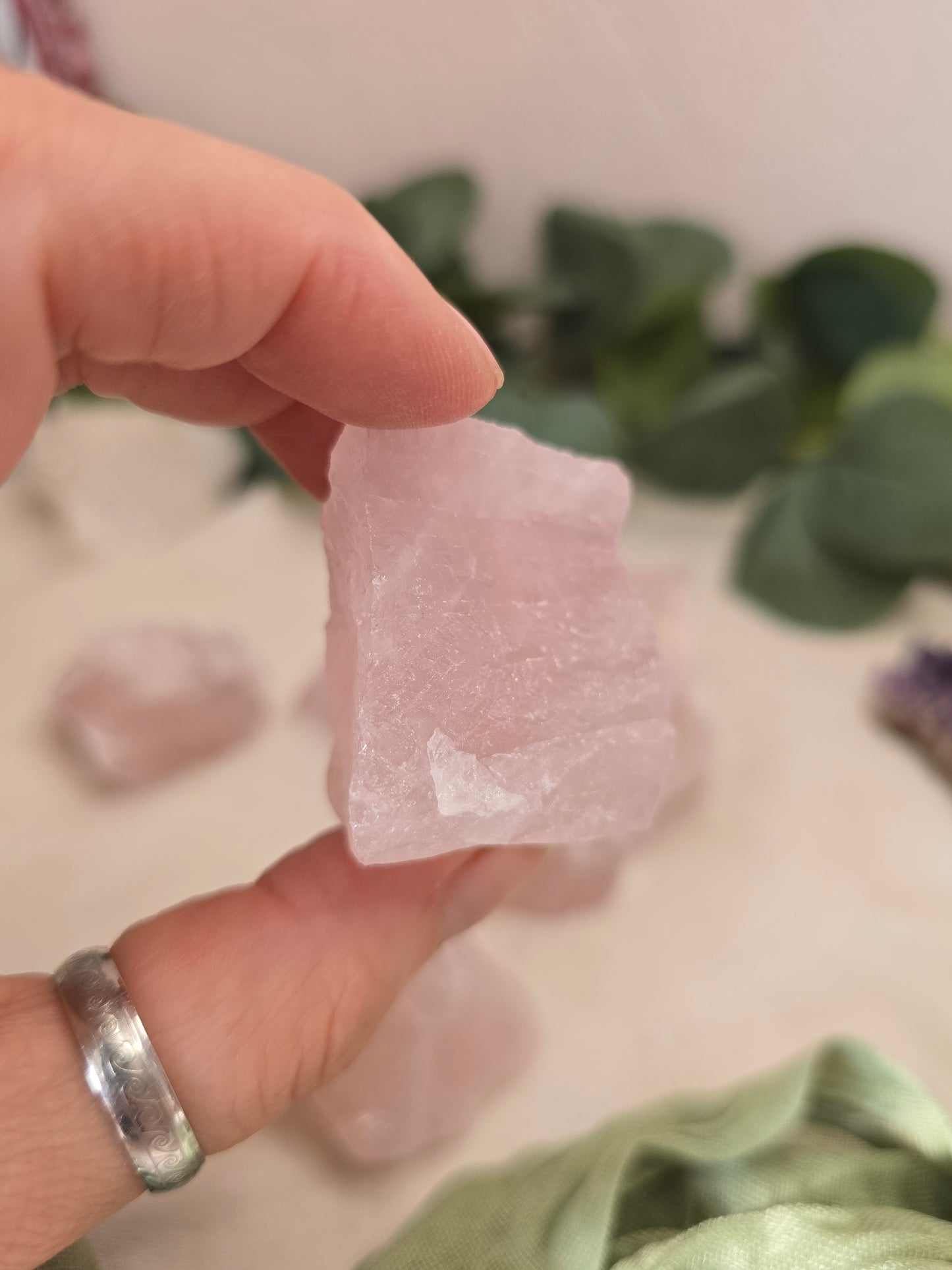 Rosenquarz Wassersteine – 30–50 g, natürliche Rohstücke, teilweise scharfkantig