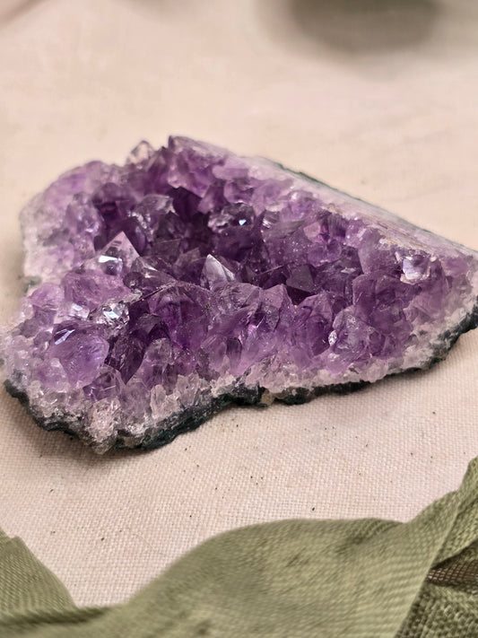 Amethyst Handstück – 98g, Einzelstück