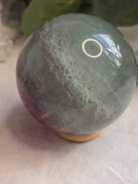Fluorit Kugel – ca. 60 mm, Regenbogenfluorit
