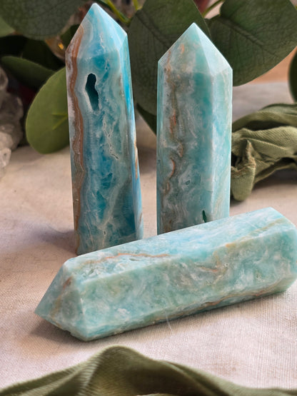 Blauer Aragonit Turm – ca. 8–9 cm, intuitiv ausgewählt