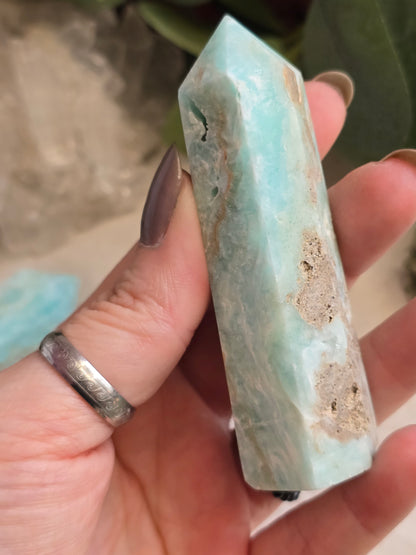 Blauer Aragonit Turm – ca. 8–9 cm, intuitiv ausgewählt