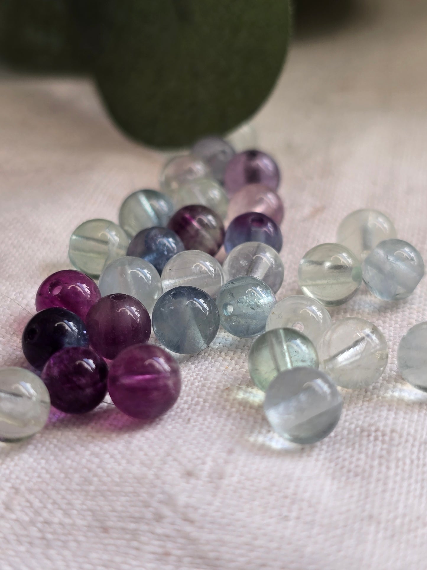 Regenbogenfluorit Perlen 6 mm – A-Qualität | 20 Stück für Schmuck & DIY