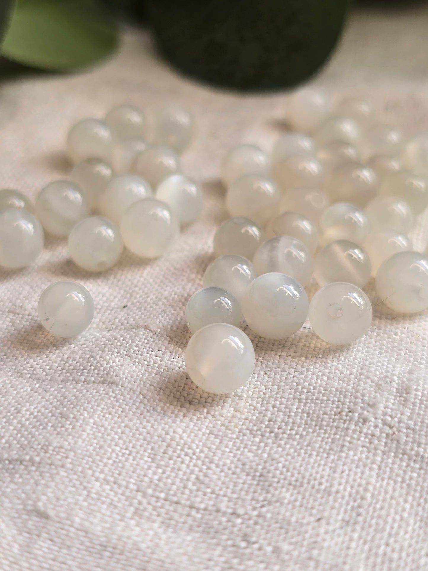 Weißer Mondstein Perlen 6 mm – A-Qualität | 20 Stück für Schmuck & DIY