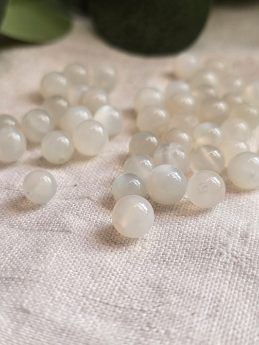 Weißer Mondstein Perlen 6 mm – A-Qualität | 20 Stück für Schmuck & DIY