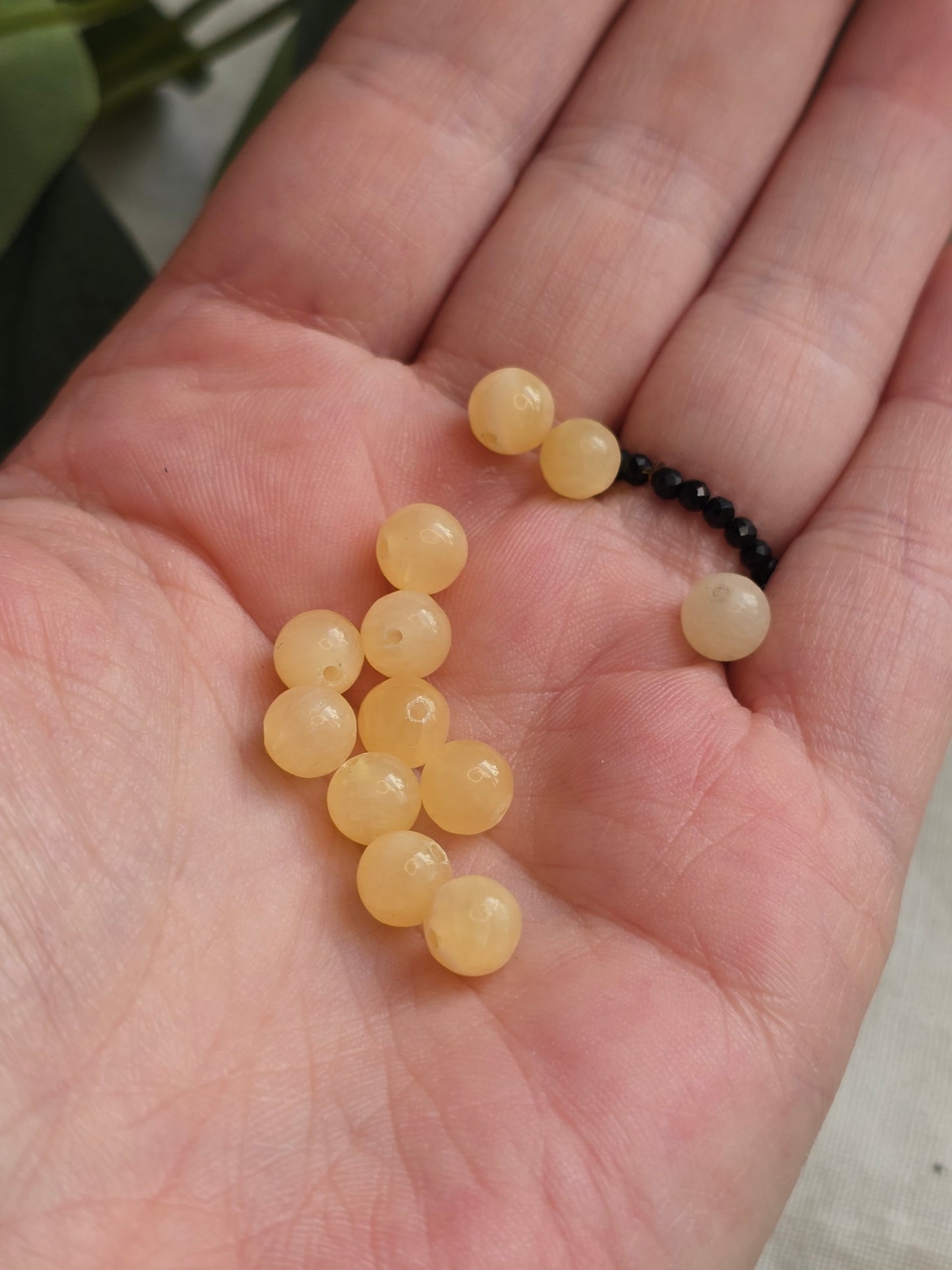 Orangencalcit Perlen 6 mm – A-Qualität | 20 Stück für Schmuck & DIY