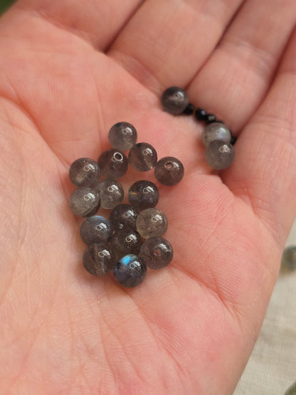 Labradorit Perlen 6 mm – A-Qualität | 20 Stück für Schmuck & DIY