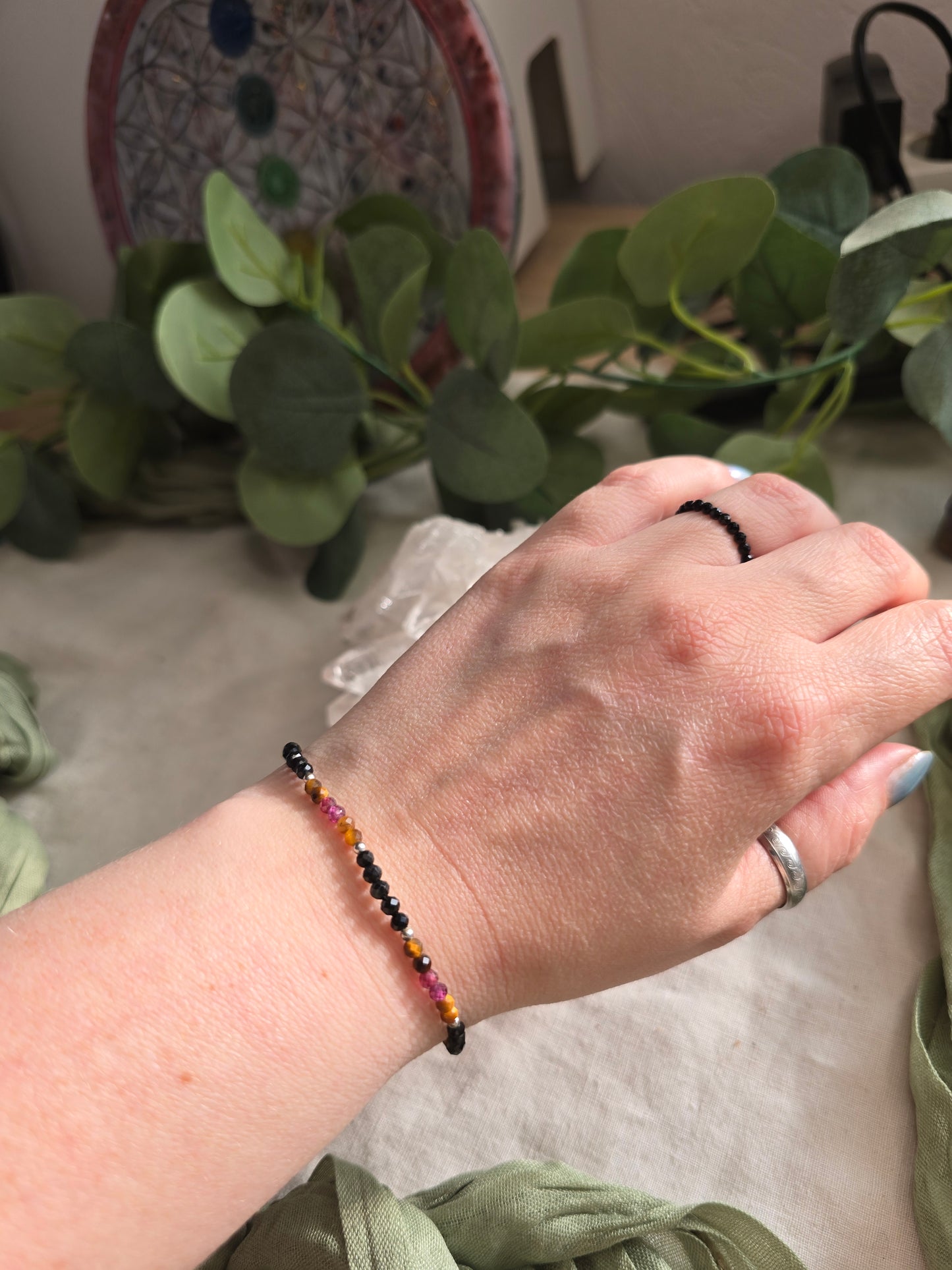 Armband „Bleib bei dir“ – Turmalin, Tigerauge & Granat | 3 mm facettiert, Silber -Einzelstück