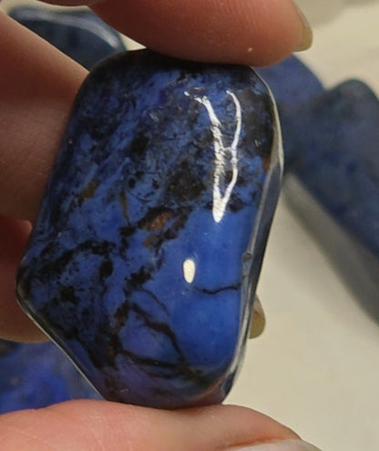 Dumortierit Trommelstein XL ca. 3 cm – Edelstein