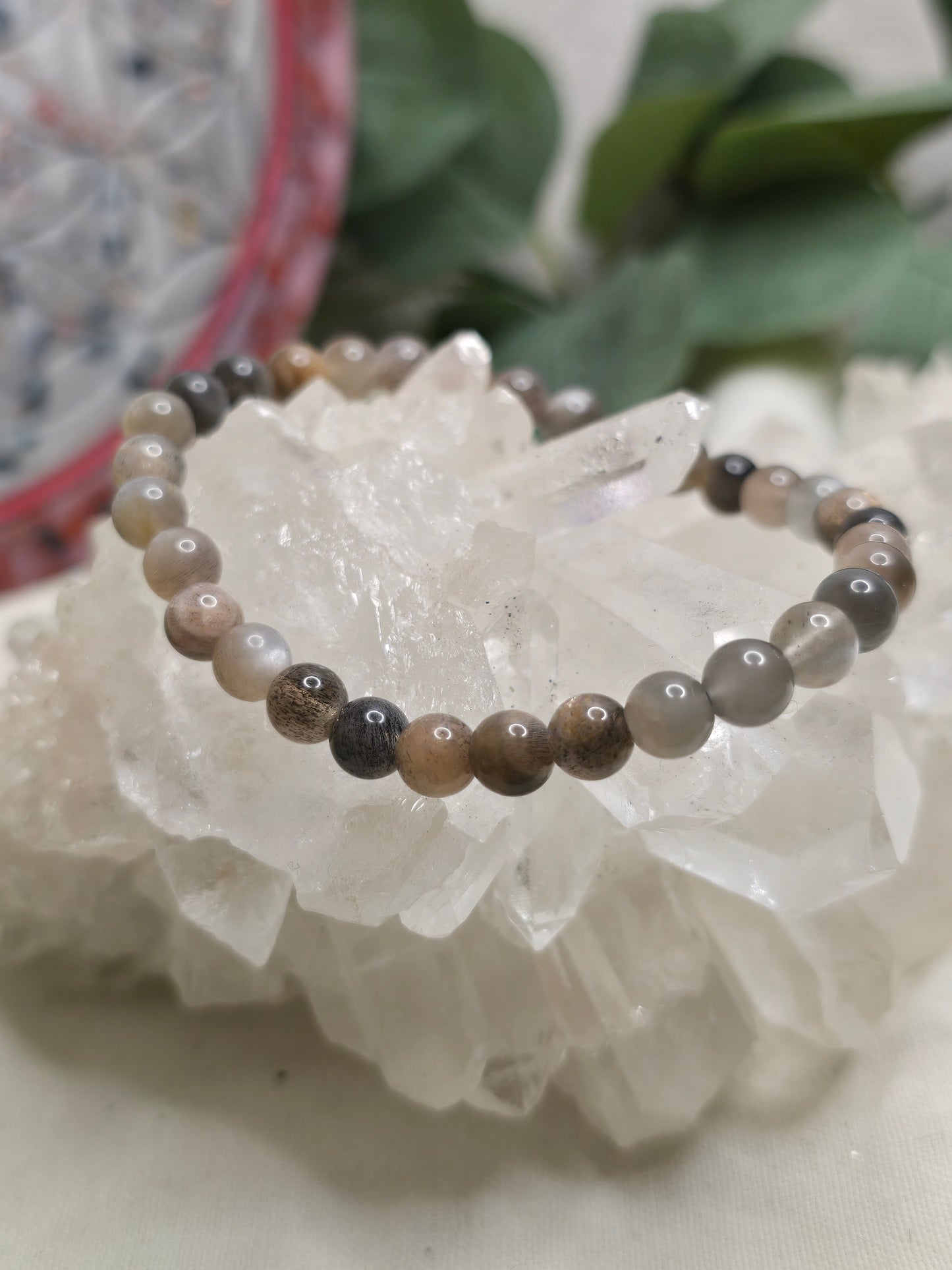 Armband dunkler Mondstein – 6 mm Kugeln, handgefertigt & maßgefertigt (XS–XL)
