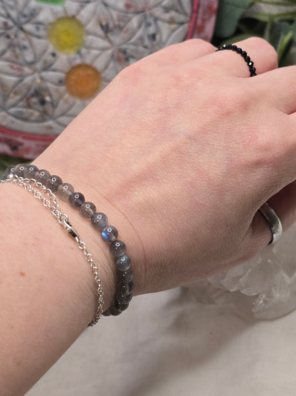 Armband Labradorit – 6 mm Kugeln, handgefertigt & maßgefertigt (XS–XL)