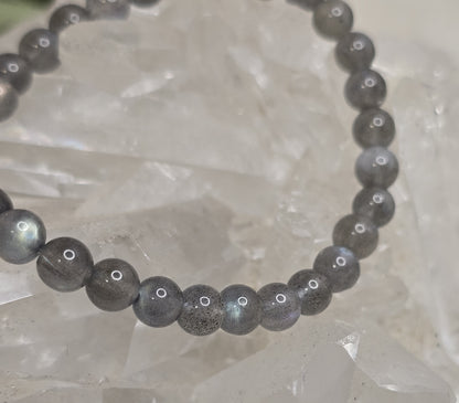Armband Labradorit – 6 mm Kugeln, handgefertigt & maßgefertigt (XS–XL)