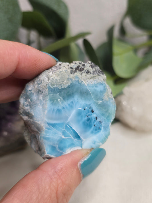 Larimar Anschliff – Unikat mit intensiver Struktur