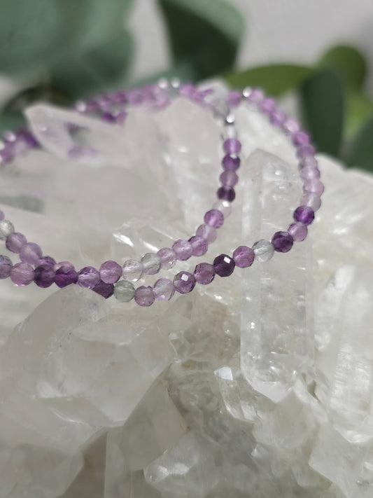 Armband Lila Fluorit – facettierte 3 mm Perlen mit 925er Silber