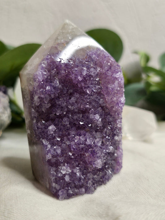 Amethyst Turm – Kristallspitze ca. 7 × 5,5 cm