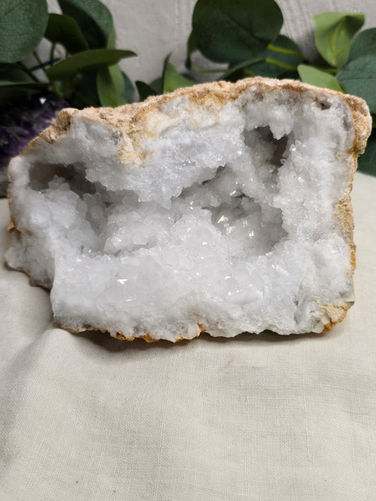 Quarzgeode – funkelndes Unikat 15,5 × 7,5 cm, 1.164 g