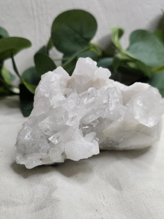 Bergkristall Stufe – 12 × 8 cm