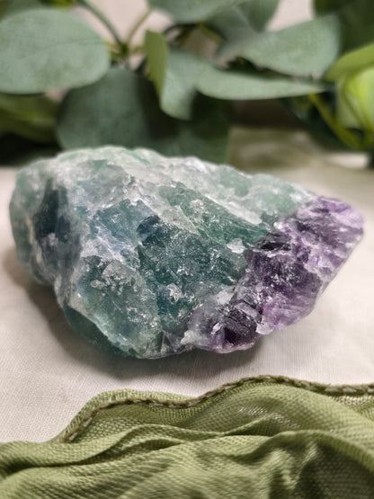 Regenbogenfluorit Rohstein – 331 g Natur-Unikat