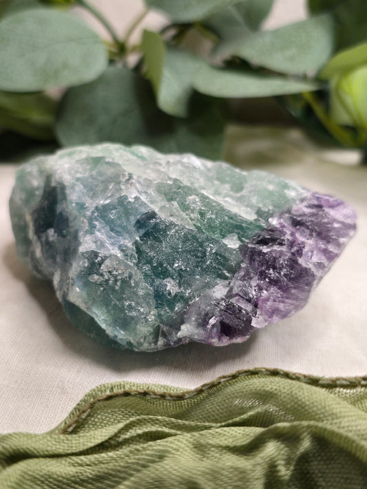Regenbogenfluorit Rohstein – 331 g Natur-Unikat