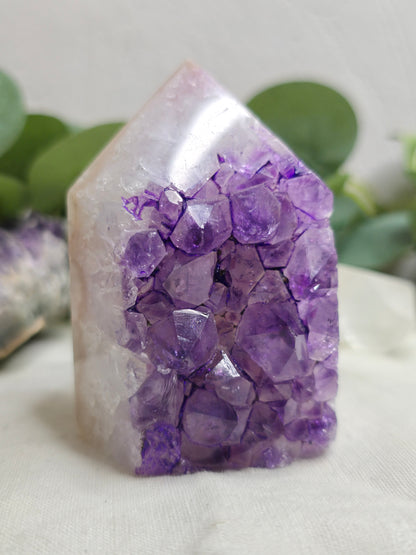 Amethyst Turm – Kristallspitze ca. 7 × 6 cm