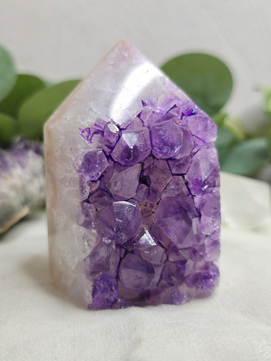 Amethyst Turm – Kristallspitze ca. 7 × 6 cm